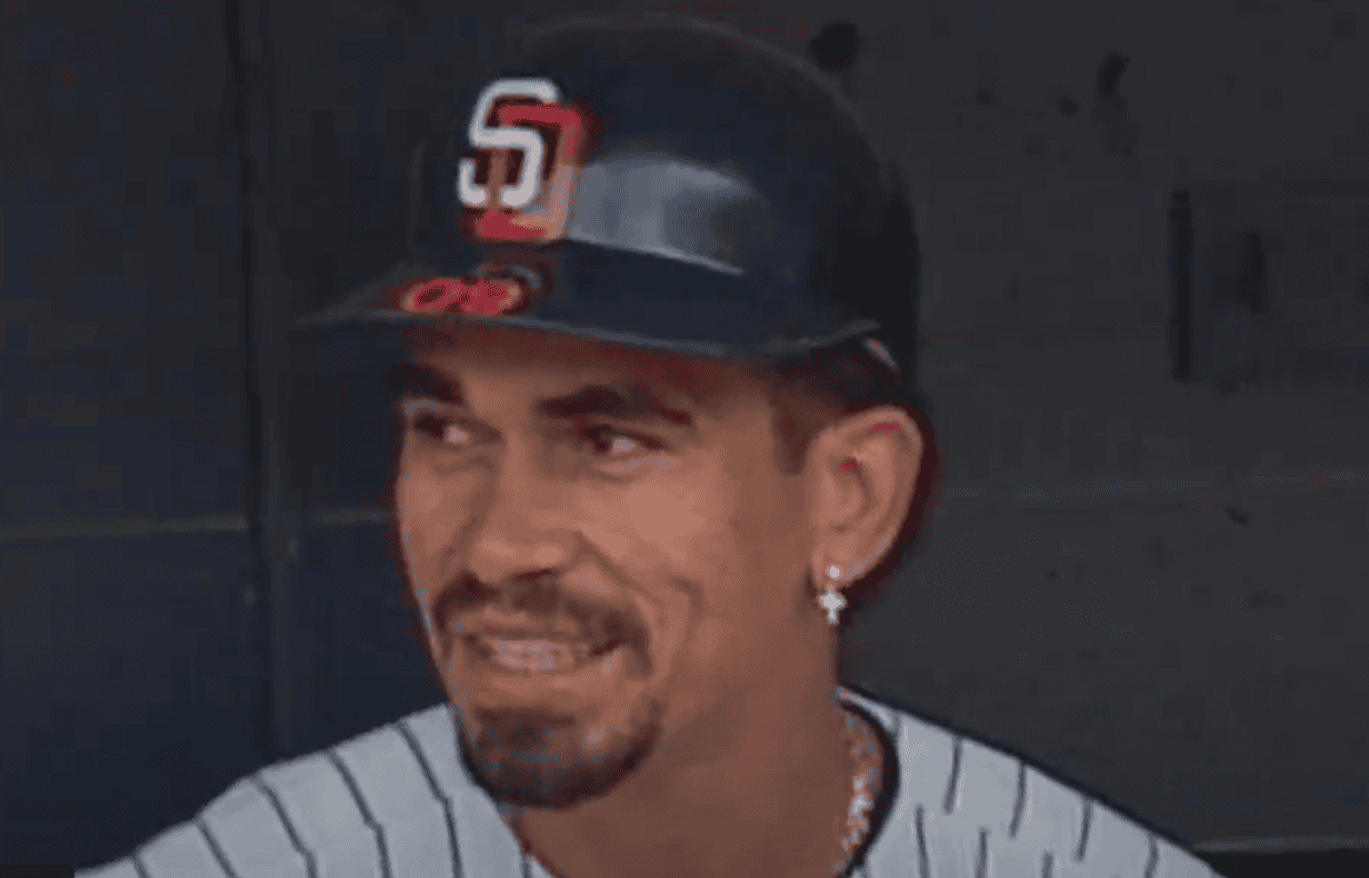 Image of Benito Santiago highlighting his impact as a top Padres player.